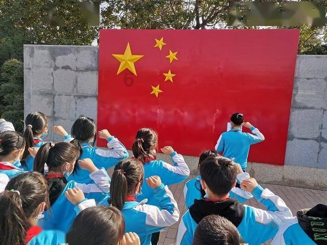 处理孩子间的矛盾，遇到对方家长蛮不讲理我们应该怎么做？游戏画面